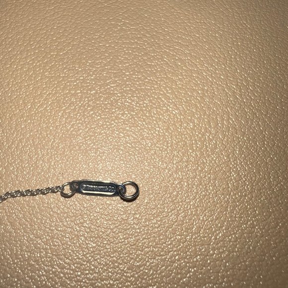 Tiffany Signature® Pearl Pendant - Picture 10 of 10